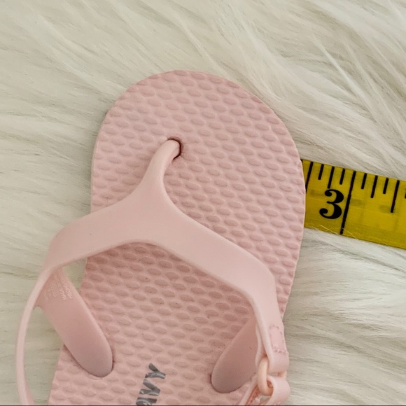 Old Navy Baby Flip Flops Light Pink size 4 - Picture 9 of 13